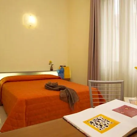 Del Corso 3* Milan